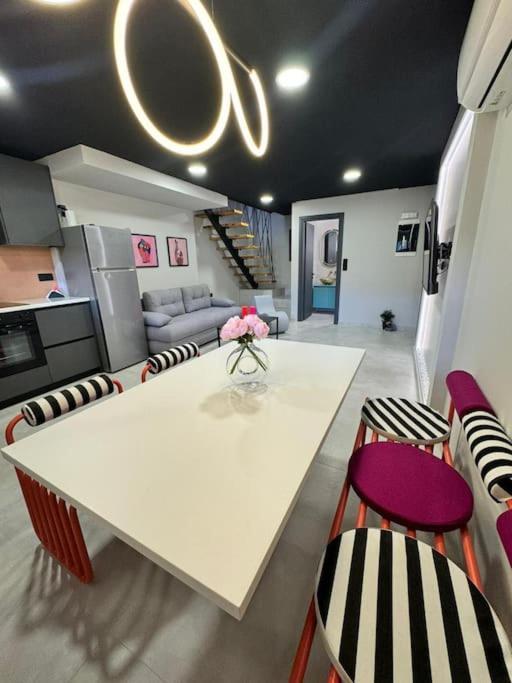 Pop Art Maisonette يانينة المظهر الخارجي الصورة